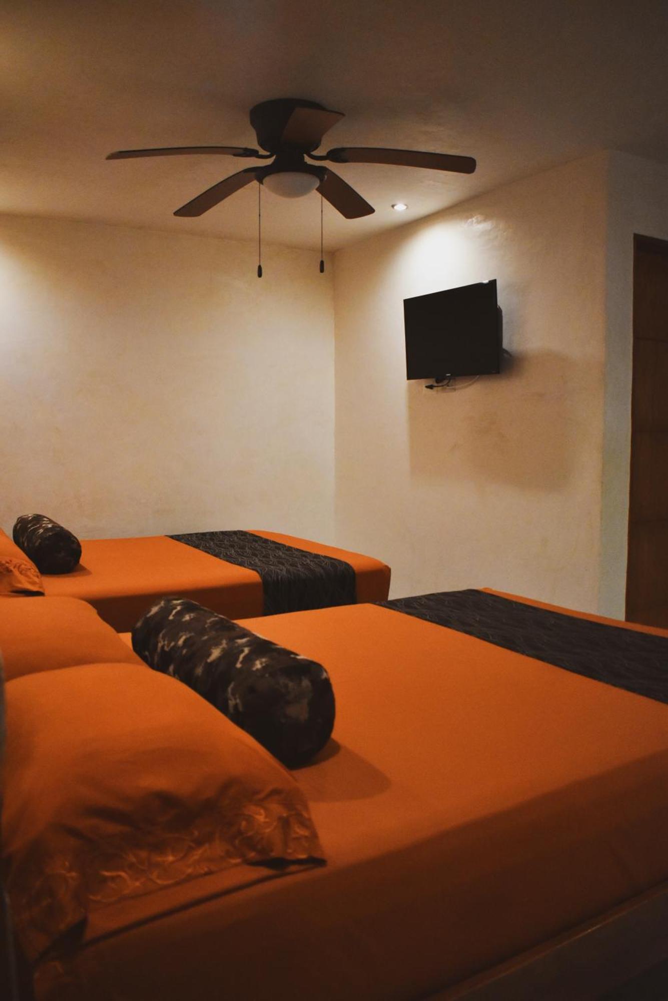 Hotel Boutique Bugambilias فالادوليد المظهر الخارجي الصورة